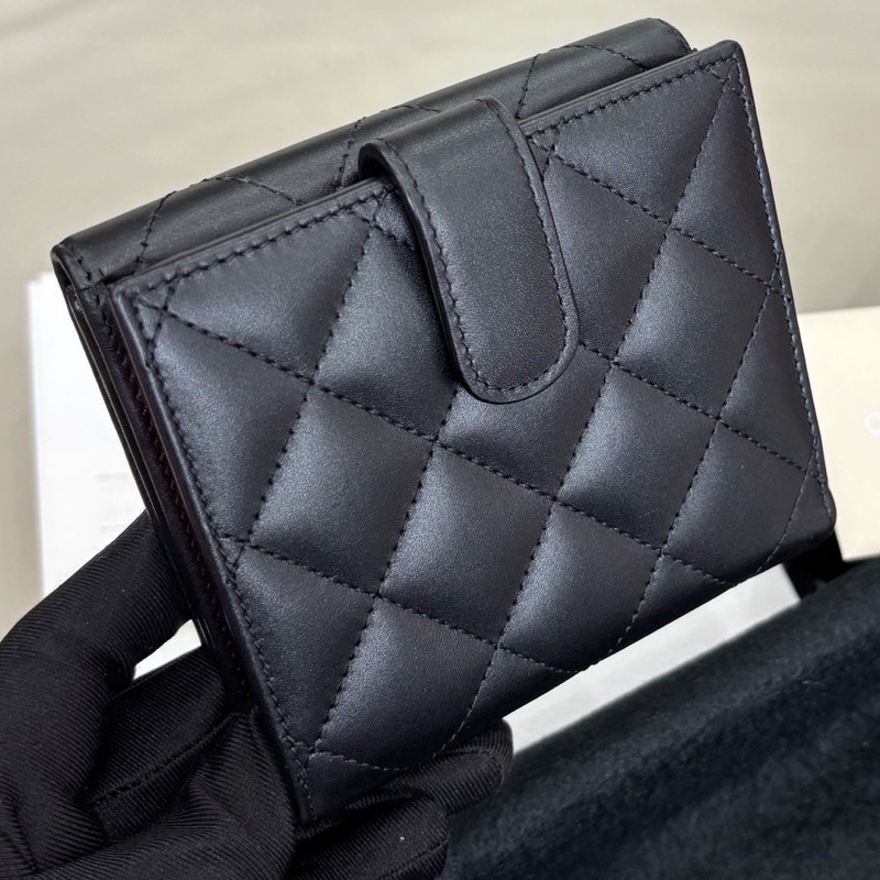 【近新閒置品】Chanel 黑色康鵬短款三折錢包短夾財布-1