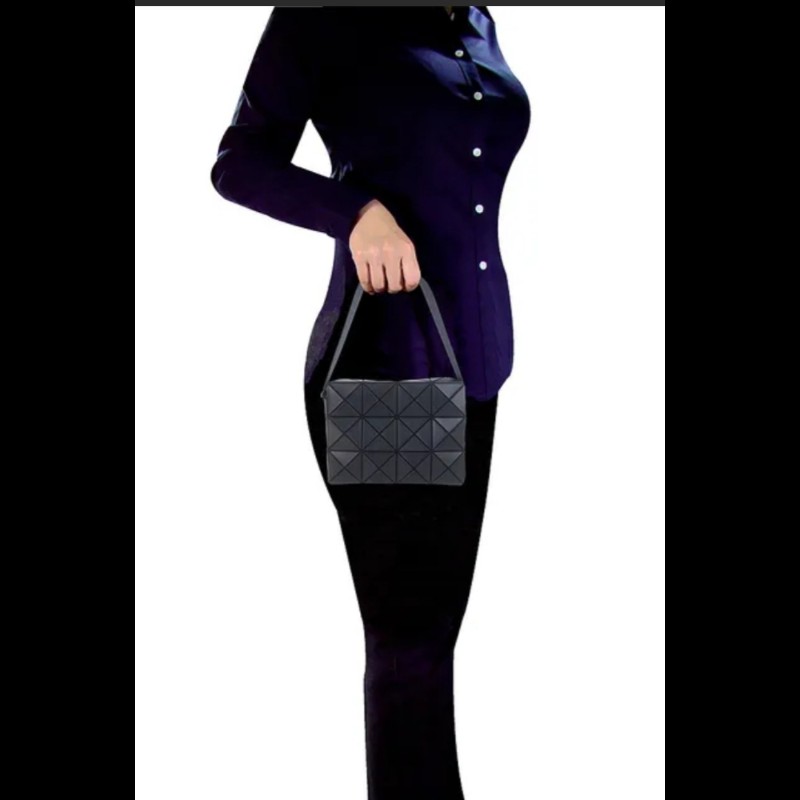 全新Issey miyake三宅一生Bao Bao cuboid 邱比特4×3大款立體斜背包-黑色-6