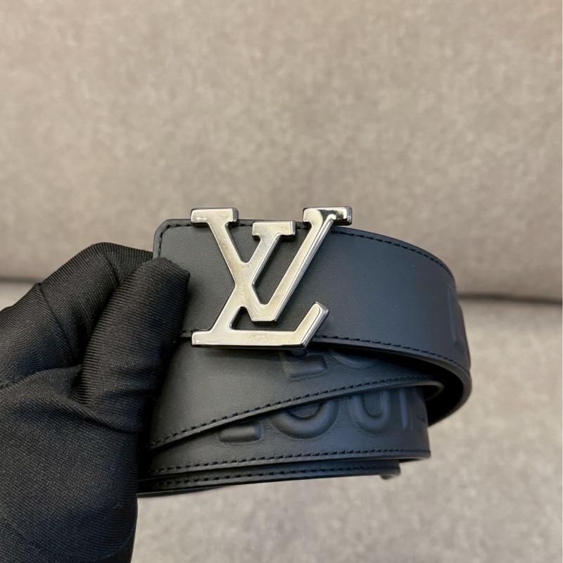 LV黑色字體銀扣皮帶-1