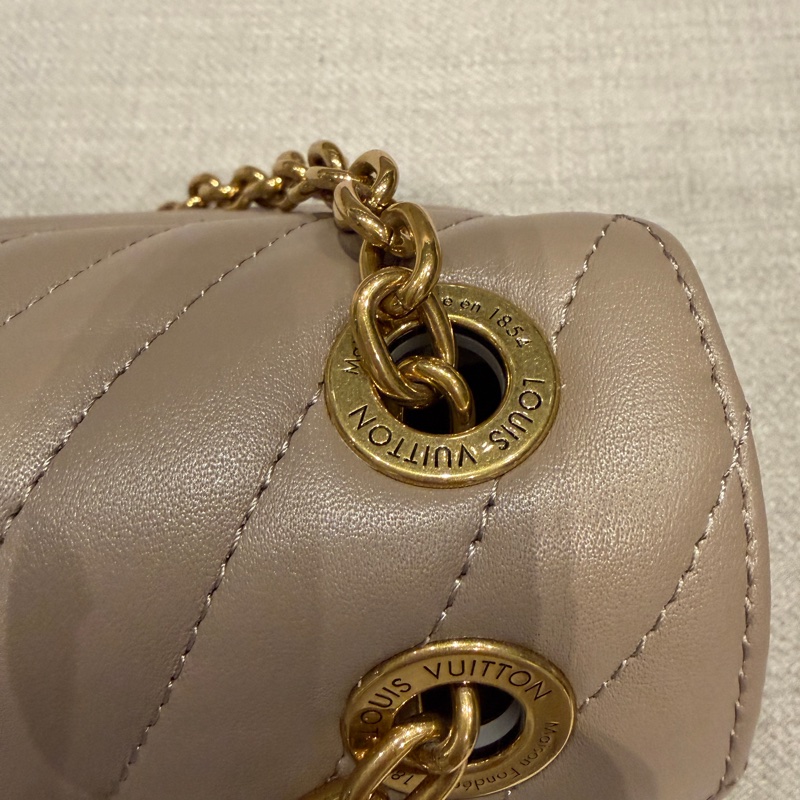 LOUIS VUITTION 肩背包 可斜背-13