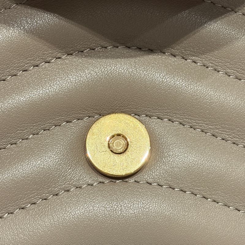 LOUIS VUITTION 肩背包 可斜背-17