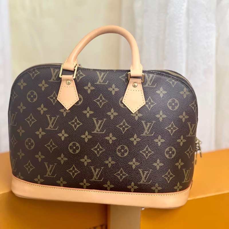 「JL精品代購」9新 LV 老花 Alma貝殼手提包-0