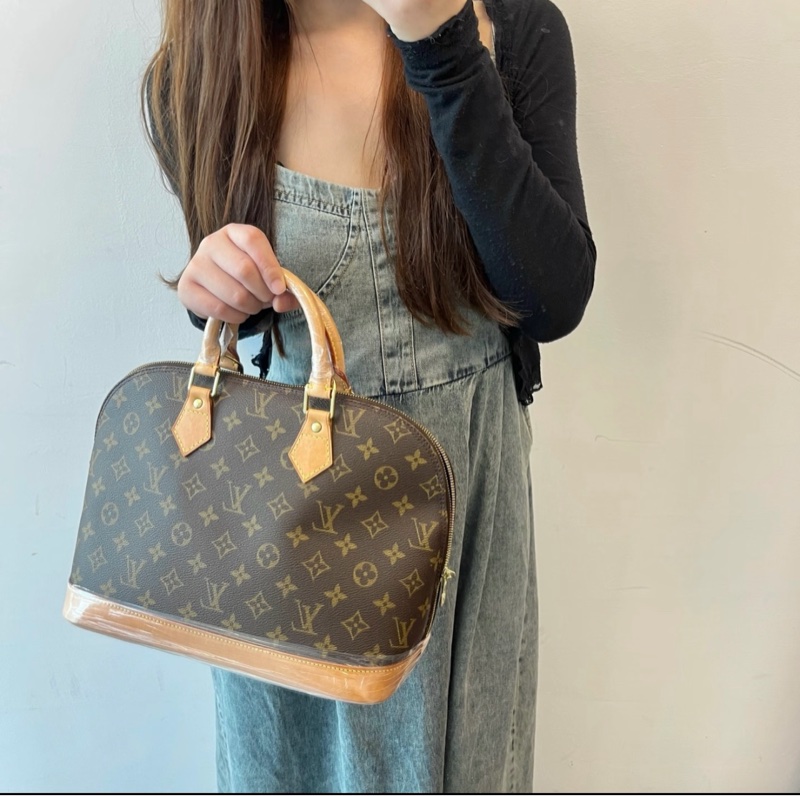 「JL精品代購」9新 LV 老花 Alma貝殼手提包-1