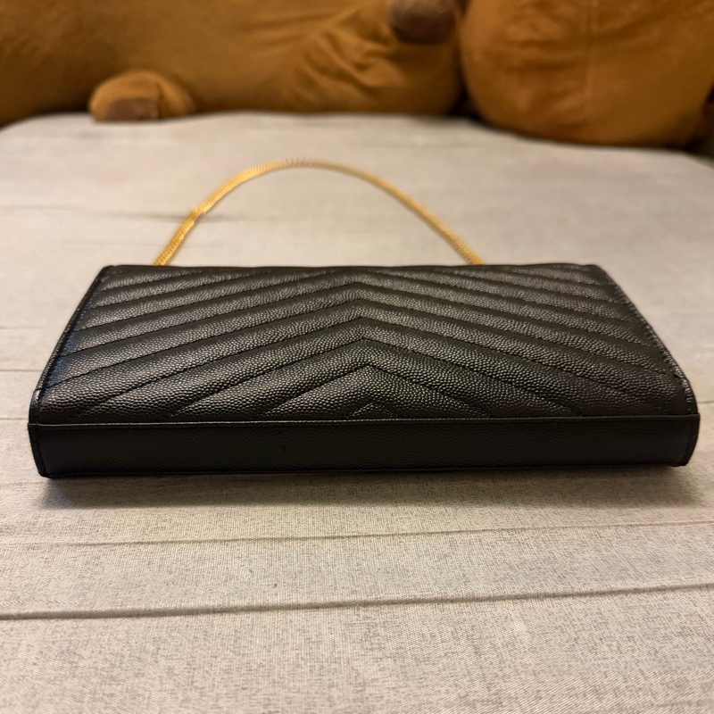 YSL黑金荔枝牛斜背信封包woc經典粒面皮革鏈條錢包-6