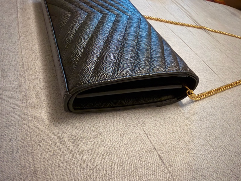 YSL黑金荔枝牛斜背信封包woc經典粒面皮革鏈條錢包-8