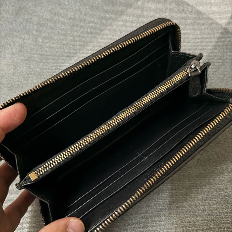 Bv經典黑色編織拉鍊長夾-5