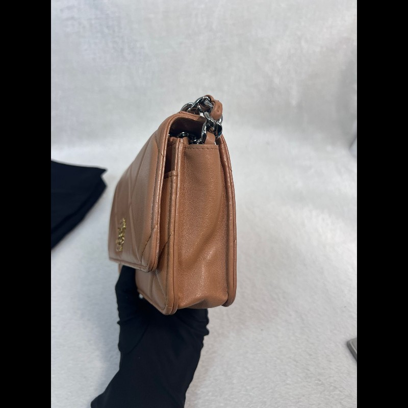 Chanel  焦糖色羊皮 19Bag Woc-2