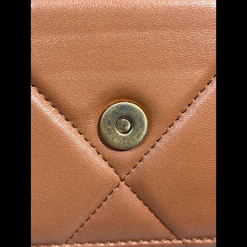 Chanel  焦糖色羊皮 19Bag Woc-11