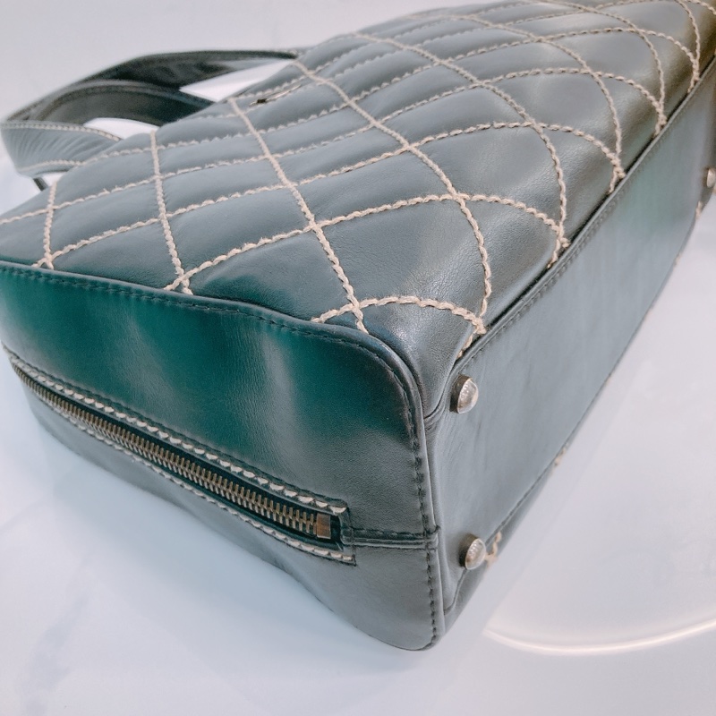 MS0569 CHANEL 香奈兒經典車線菱格保齡球包包WILD STITCH BOSTON BAG CALFSKIN-6