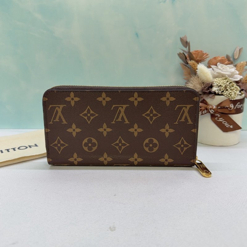 LV 經典Monogram拉鍊長夾-1