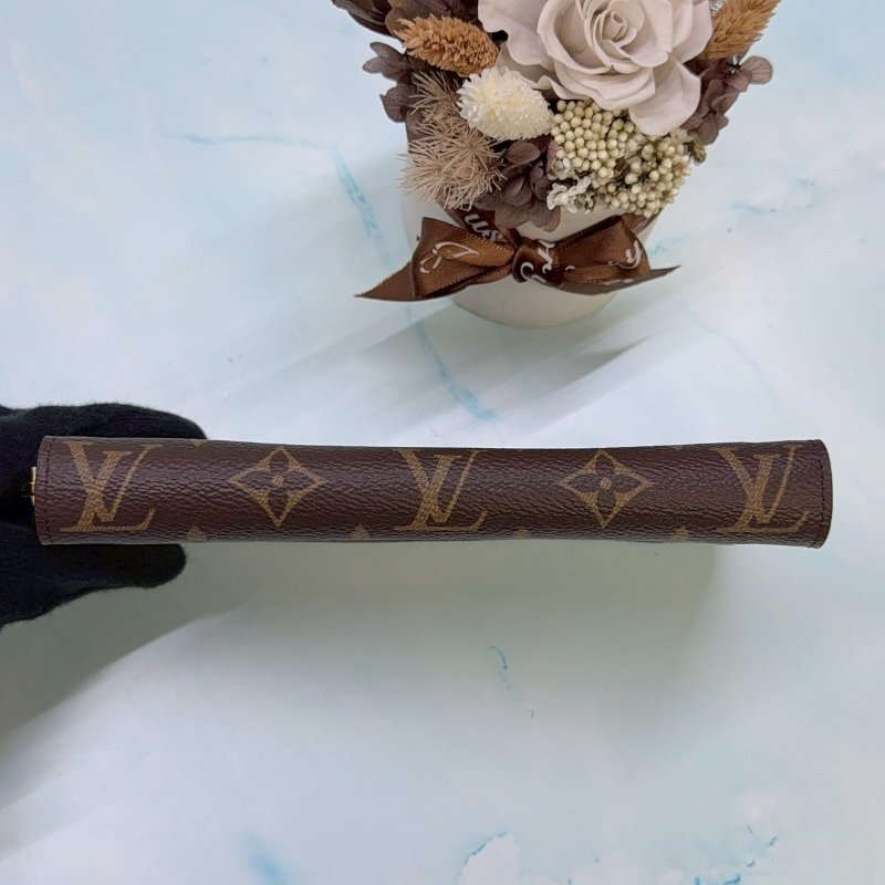 LV 經典Monogram拉鍊長夾-7