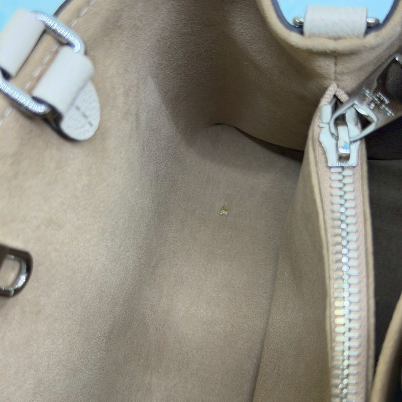 LV Marelle手提斜背包-6