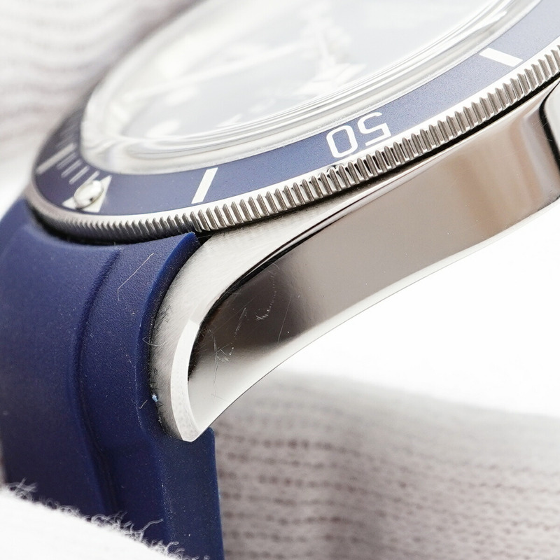 帝舵碧灣系列 79030B 海軍藍錶盤男士腕錶-6