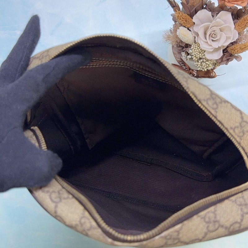 GUCCI GG Supreme 斜背包-4