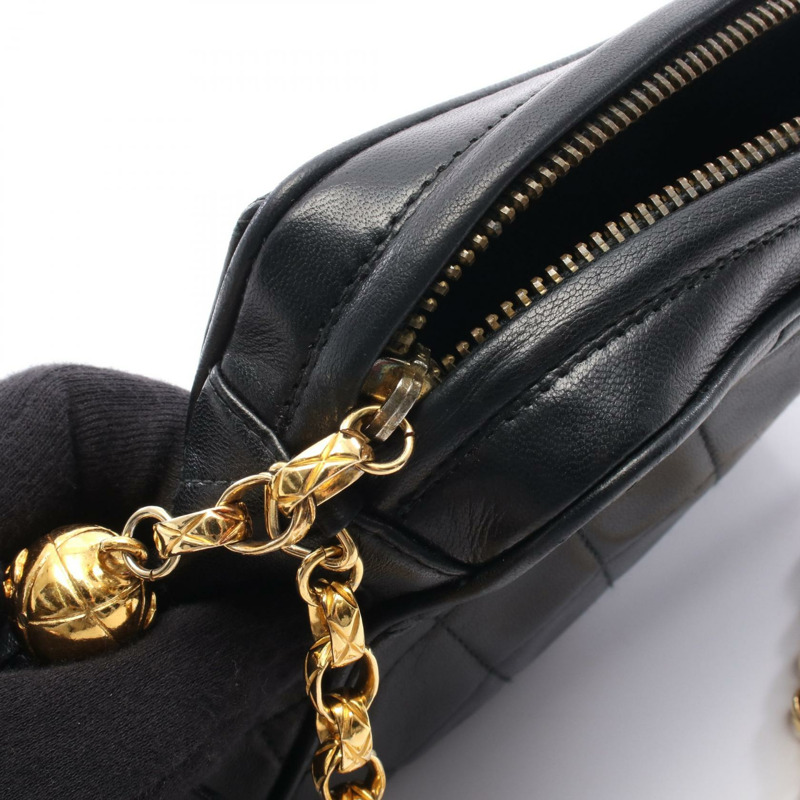 香奈兒 (CHANEL) Matelasse 斜背鏈條單肩包，羊皮材質，黑色，金色五金，二手，女士 CC-5