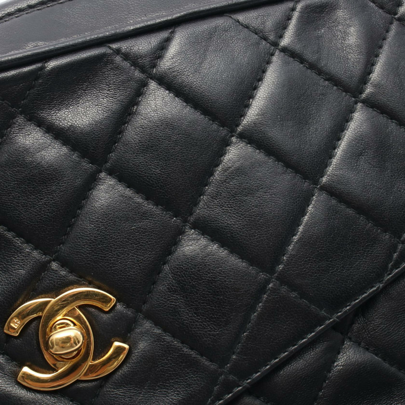 香奈兒 (CHANEL) Matelasse 斜背鏈條單肩包，羊皮材質，黑色，金色五金，二手，女士 CC-7