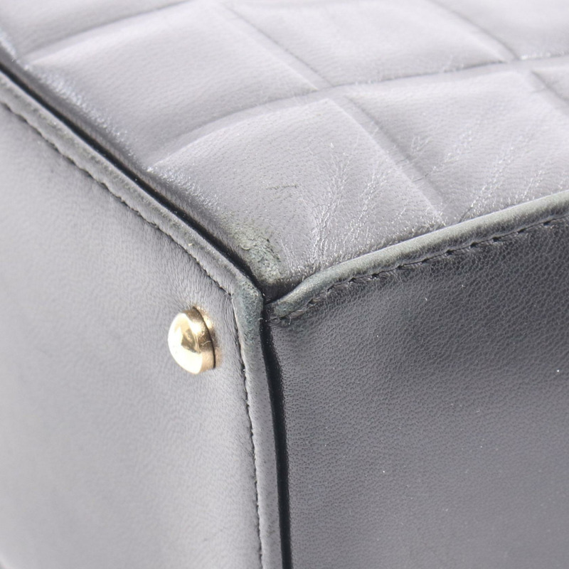 香奈兒巧克力棒 COCO 標誌手提包,羊皮,黑色,金色五金,二手,女士 CC-7