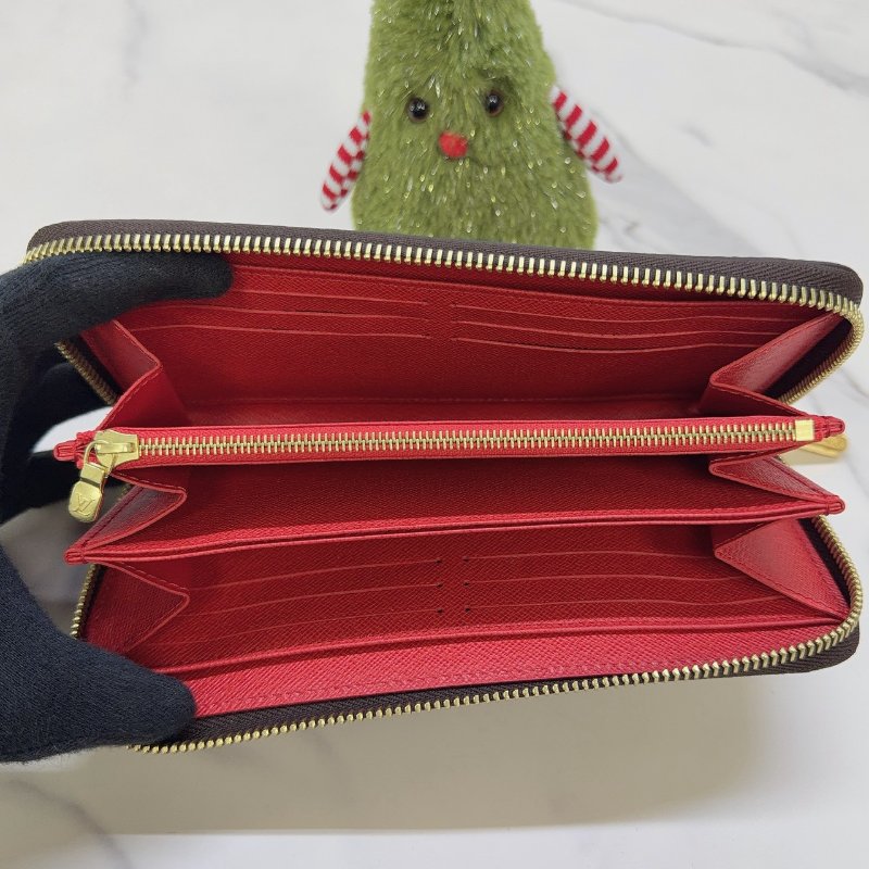 LV 老花拉鍊長夾-4