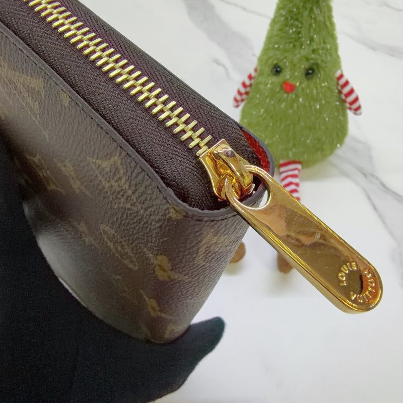 LV 老花拉鍊長夾-5