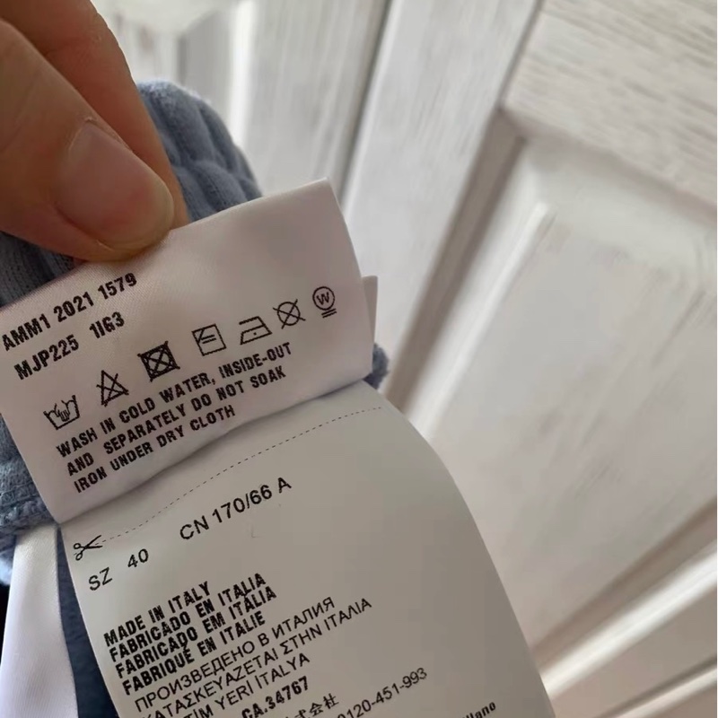 Miumiu套裝，上衣40碼，短褲s碼-5