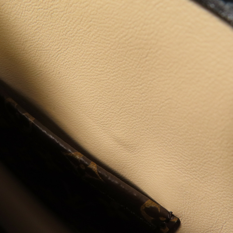 LOUIS VUITTON Monogram Reverse Trunk Clutch金扣肩背袋-19
