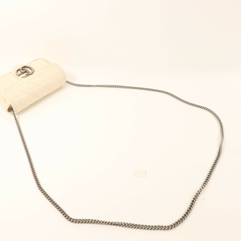 GUCCI 牛皮皮革GG Marmont Super Mini銀扣鏈帶肩背袋-4