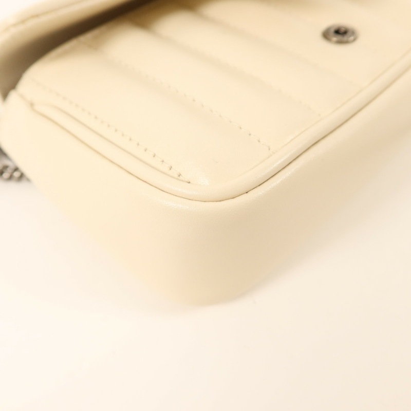 GUCCI 牛皮皮革GG Marmont Super Mini銀扣鏈帶肩背袋-11