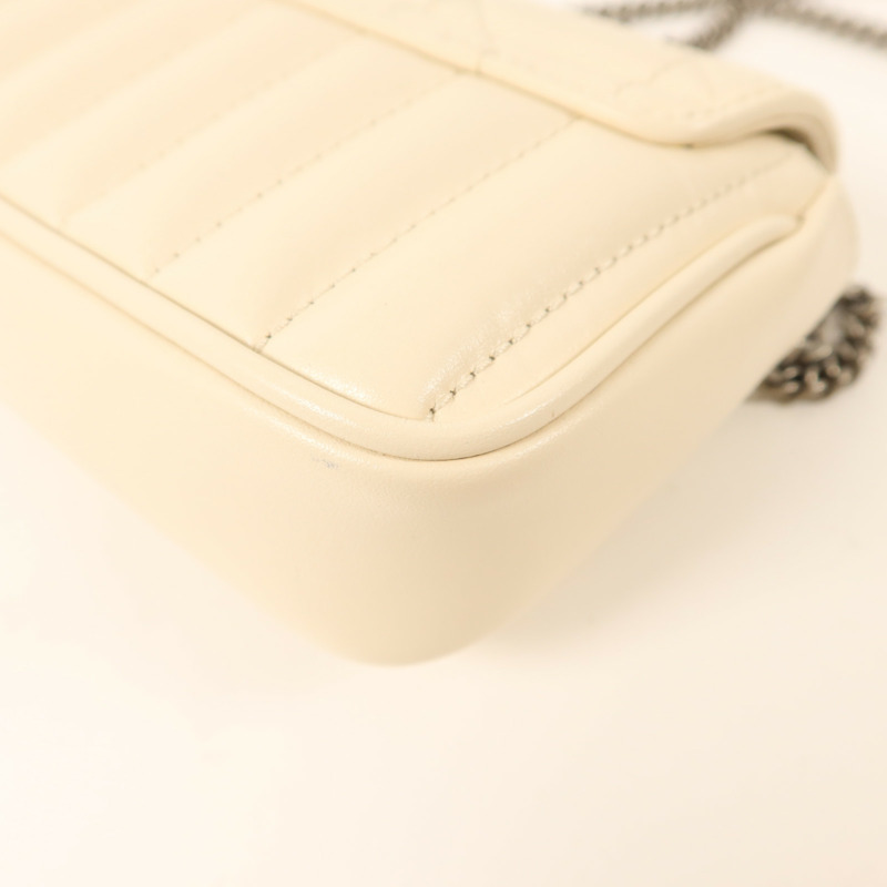 GUCCI 牛皮皮革GG Marmont Super Mini銀扣鏈帶肩背袋-12