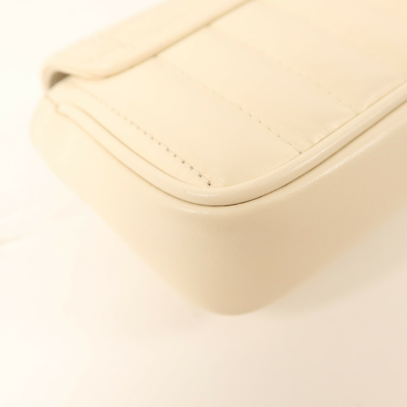 GUCCI 牛皮皮革GG Marmont Super Mini銀扣鏈帶肩背袋-13