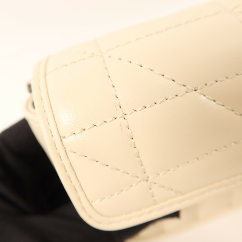 GUCCI 牛皮皮革GG Marmont Super Mini銀扣鏈帶肩背袋-16