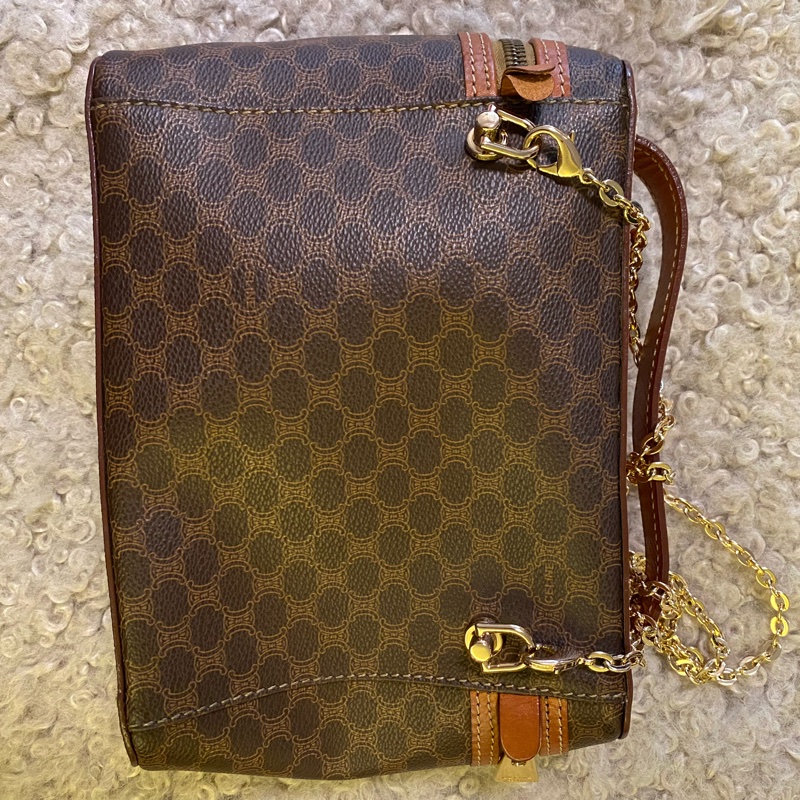 稀有老款 老花 celine❤️ 美 斜背包 化妝包 設計成斜背  附件贈品：斜背鏈帶贈一條-6