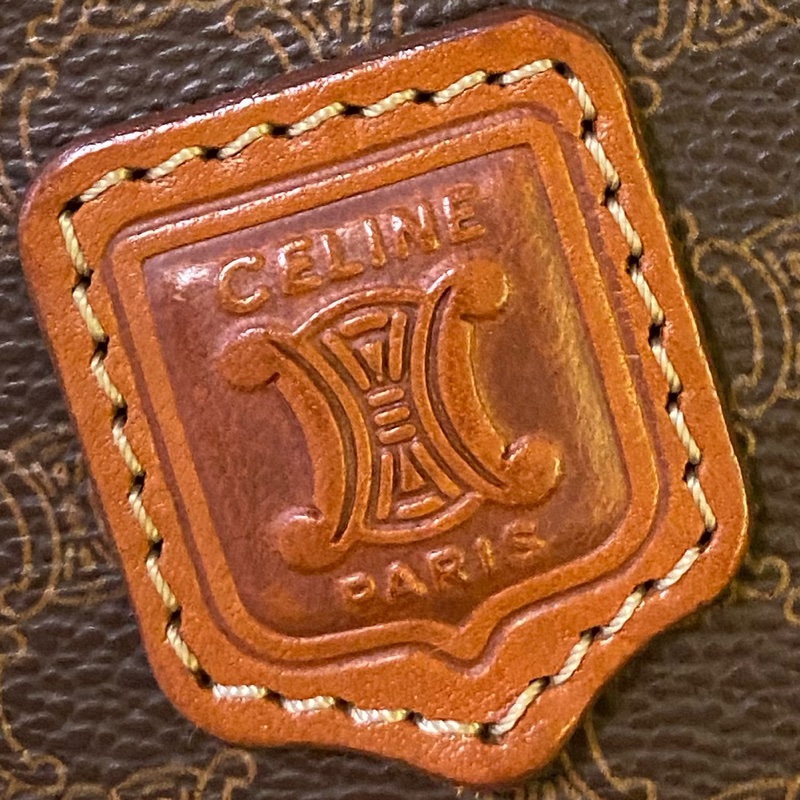 稀有老款 老花 celine❤️ 美 斜背包 化妝包 設計成斜背  附件贈品：斜背鏈帶贈一條-11