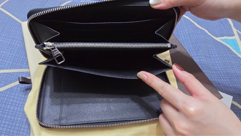 LOUIS  VUITTON 黑色棋盤格拉鍊長夾-3