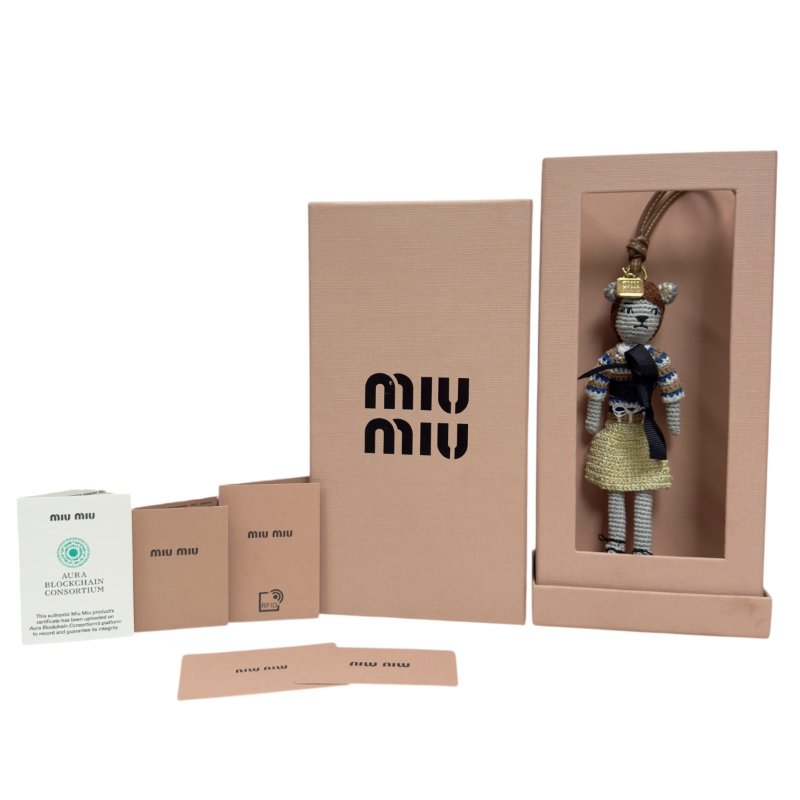 MIU MIU Technical yarn trick 公仔掛飾-1