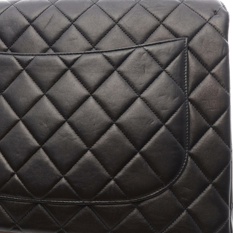 香奈兒 Jumbo Matelasse 30 鏈條肩背包，羊皮材質，黑色，二手，金色五金-6