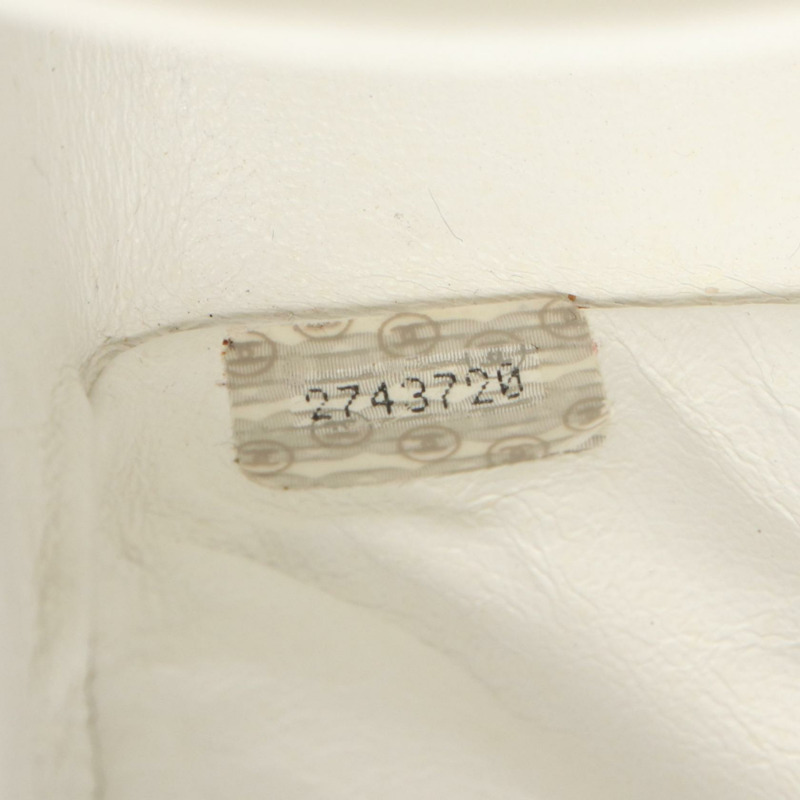 香奈兒 (CHANEL) 絎縫斜背鏈條單肩包 白色皮革 金色五金 二手 女士-4