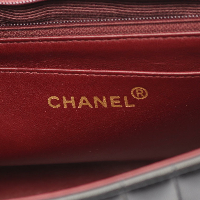 香奈兒 (CHANEL) 絎縫 Diana 翻蓋鏈條肩背斜挎包，羊皮材質，黑色，二手，金色五金-3