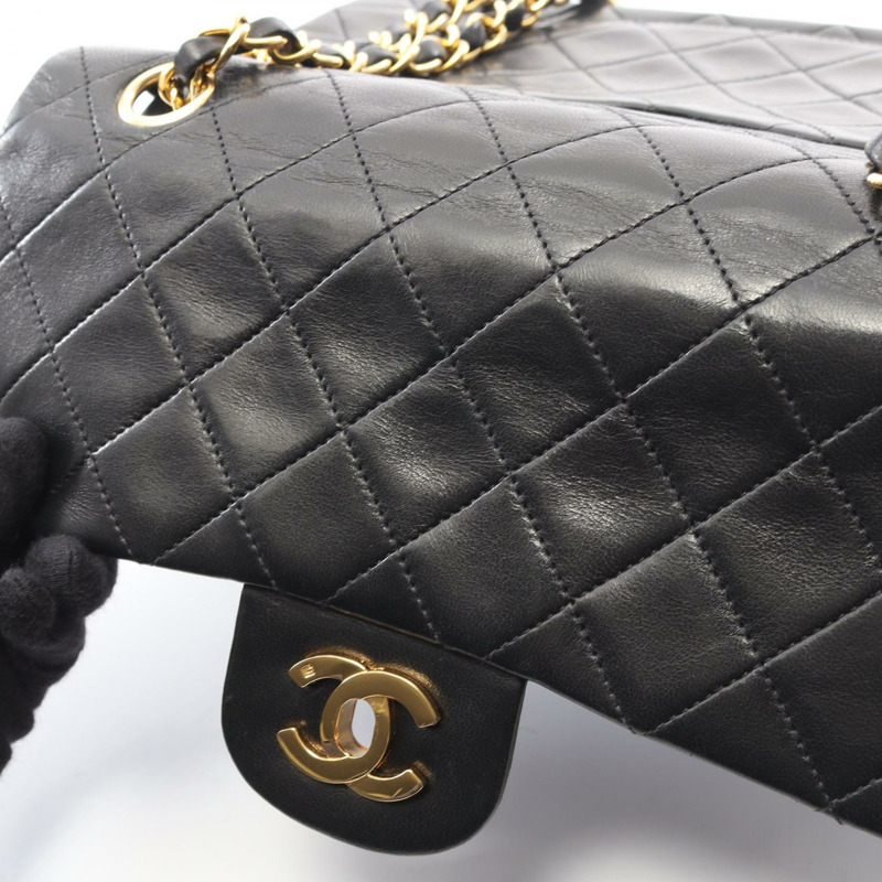 香奈兒 (CHANEL) Matelasse W 翻蓋鏈條肩背包，羊皮材質，黑色，二手，女士款，金色五金-9