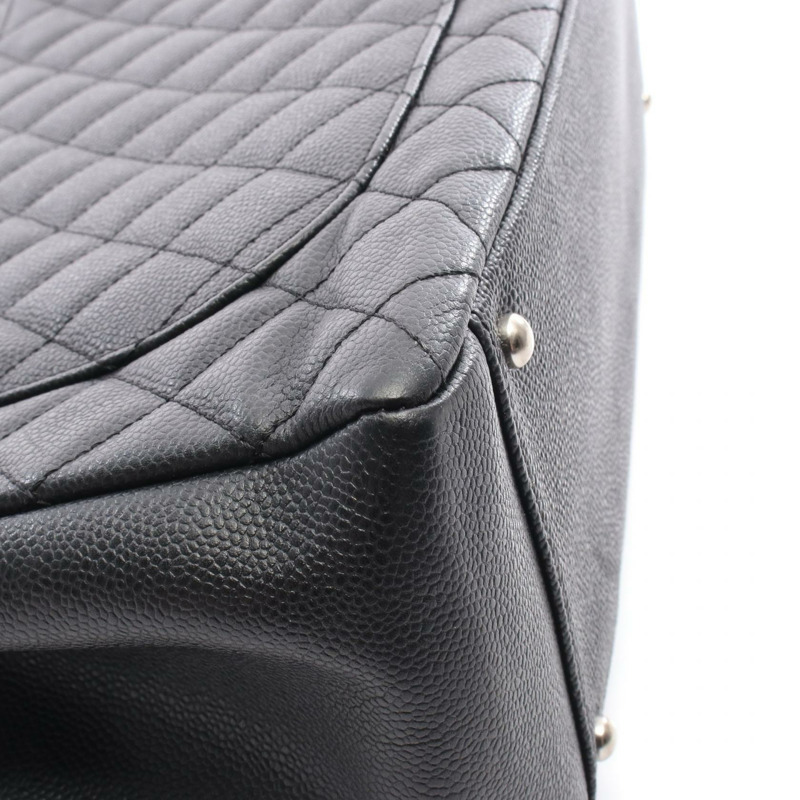 香奈兒 (CHANEL) Matelasse Grand Shopping GST XL 手提包，黑色小牛皮，二手，帶五金配件-5