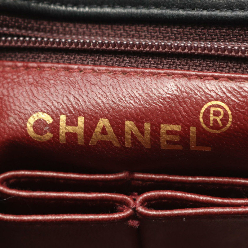 香奈兒迷你Matelasse 20鏈條斜挎包，羊皮材質，黑色，二手，金色五金-3