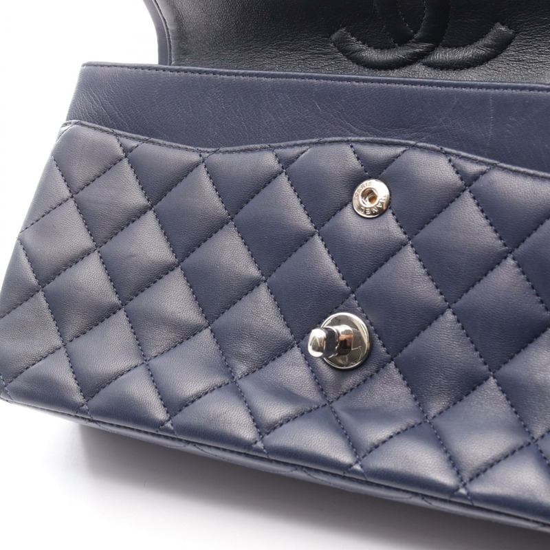 香奈兒 (CHANEL) Matelasse W 翻蓋鏈條單肩包，羊皮，海軍藍，二手，女士，帶鎖扣-13