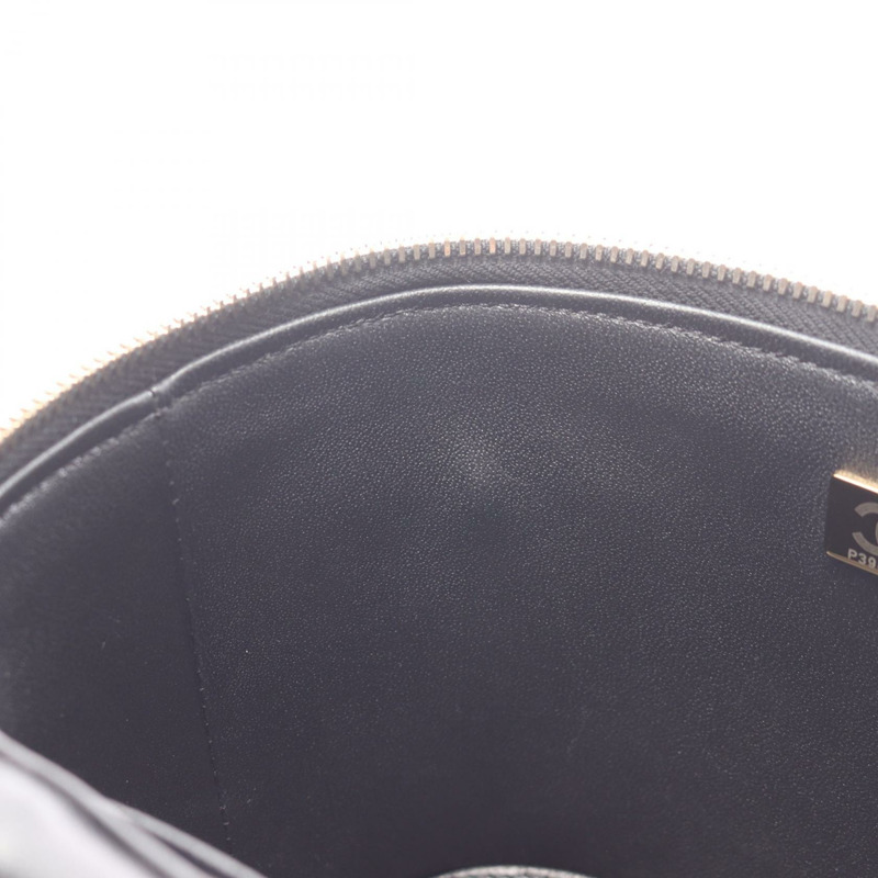 香奈兒 (CHANEL) 絎縫鏈條斜背化妝包 AS1628 羊皮黑色金扣-5