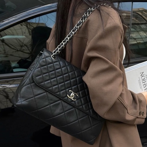 ✨Chanel 牛皮黑銀鏈條包 大小菱格相融合 超好看🖤