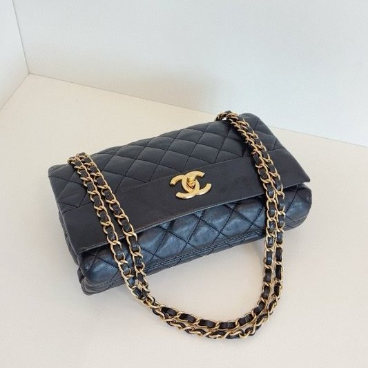 香奈兒/Chanel 黑金油臘皮拼光麵牛皮 季節CF中號 雙鏈條口蓋包-5