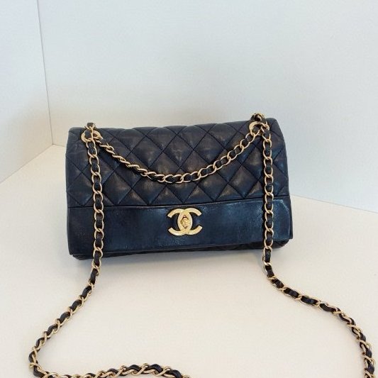 香奈兒/Chanel 黑金油臘皮拼光麵牛皮 季節CF中號 雙鏈條口蓋包-6