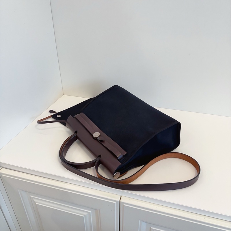 ✨Hermes herbag31 黑銀棕色 學院 商務日常都很適合🖤-7