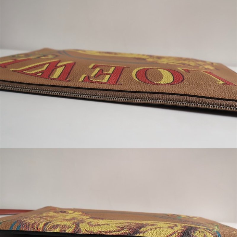 𝐋𝐨𝐞𝐰𝐞荔枝牛皮獅紋圖騰筆電包-8