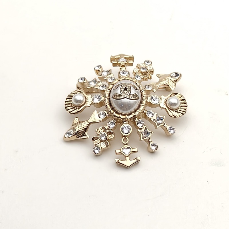 CHANEL 合金25C海洋珍珠芒星多元素胸針-1