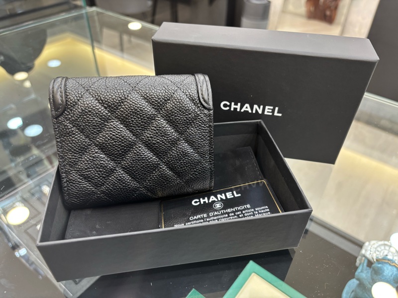 🖤CHANEL  CC Filigree 系列 的三折式短夾✨-2