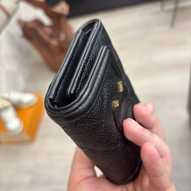 🖤CHANEL  CC Filigree 系列 的三折式短夾✨-4